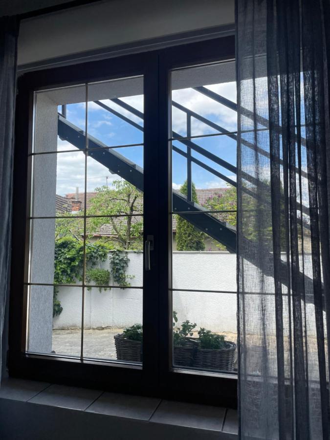 Apartment Dubnica Prejta 3 ดุบนิซา นาด วาฮอม ภายนอก รูปภาพ